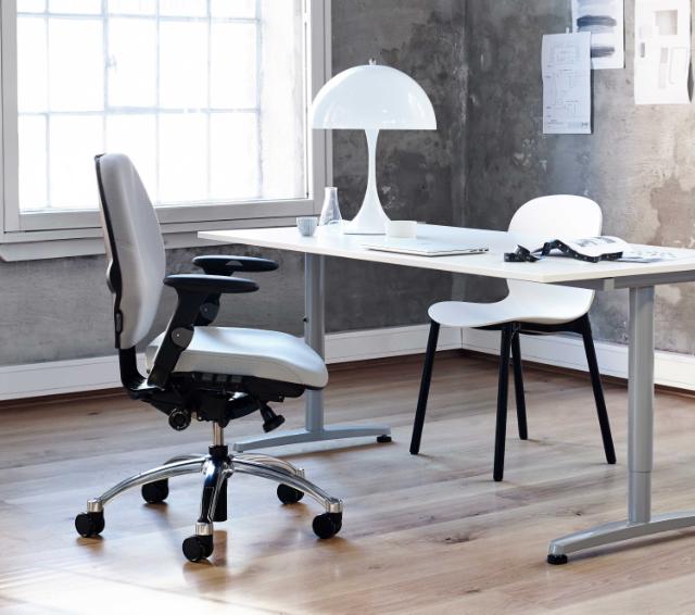 Ergonomiske kontorstole fra Flokk