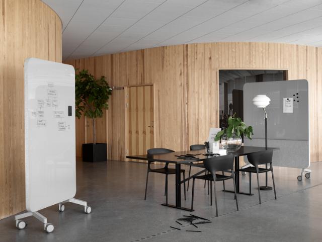 Lyddæmpning med stofbeklædte gulvtavler på hjul fra Lintex