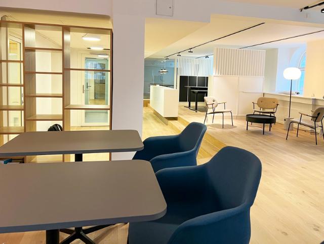 Stemningsfuld indretning af reception og kontor i nordisk stil
