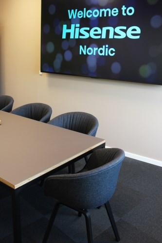 Flotte møderumsmøbler fra HAY giver et komfortabelt og effektivt møde