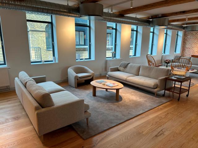 Indretning af loungeområde i København 