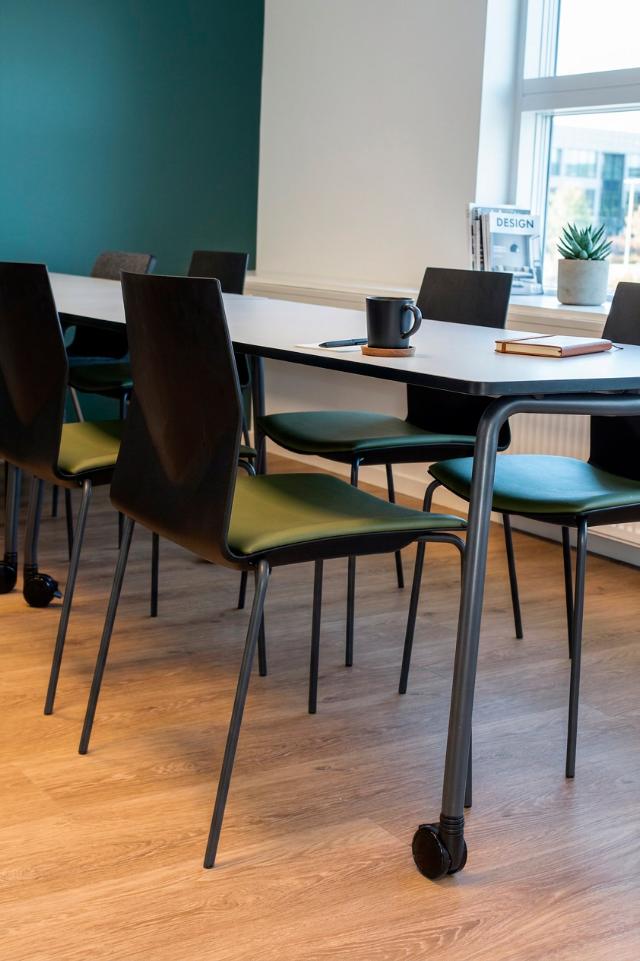 Indretning af kantine hos business Lolland-Falster