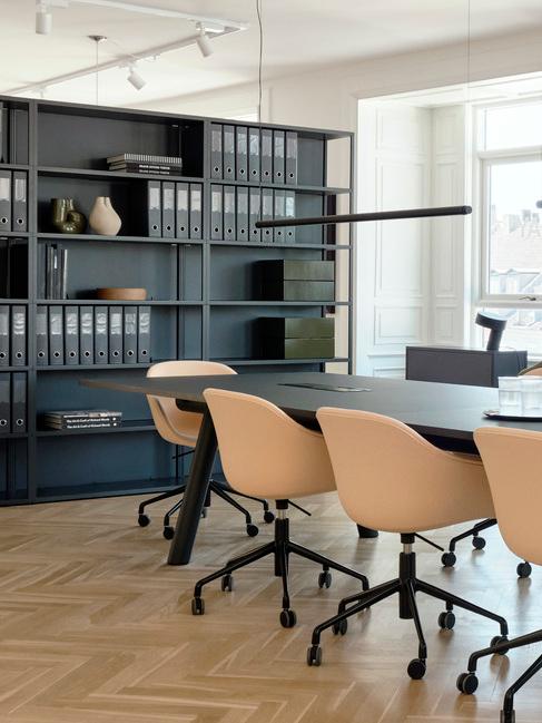 Mødebordet BOA fra HAY er dansk design når det er bedst