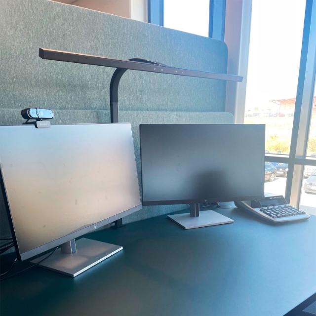 Unilux Strata LED skrivebordslampe