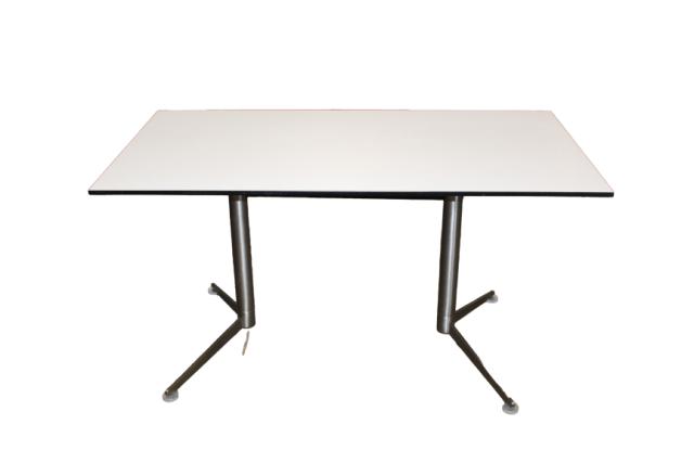 Kantine- eller mødebord 140x75