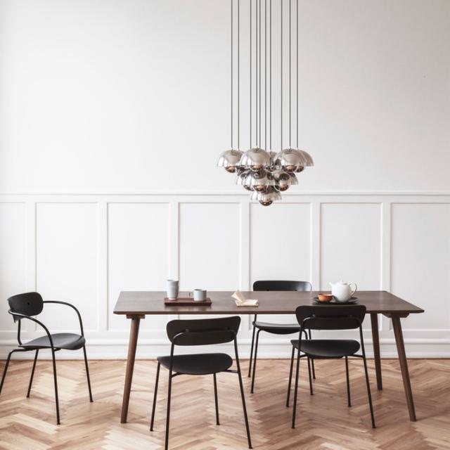 IN BETWEEN mødebord