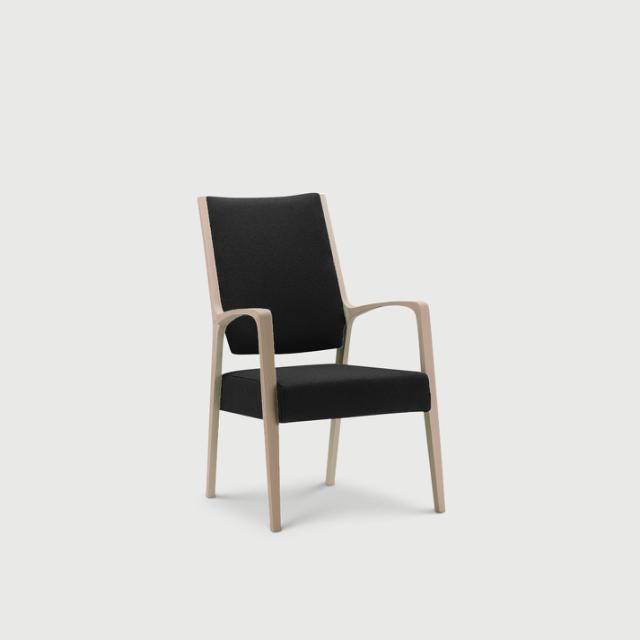 7000 Resting Chair Series