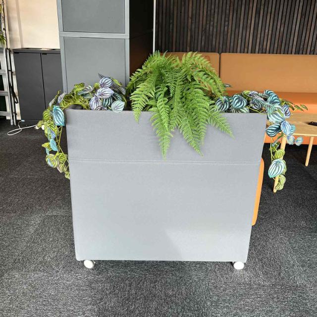 Akustik plantekasse inkl. planter